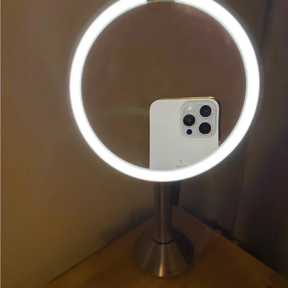 8” Simplehuman Sensor LED Vanity Mirror Round - Picture 6 of 8